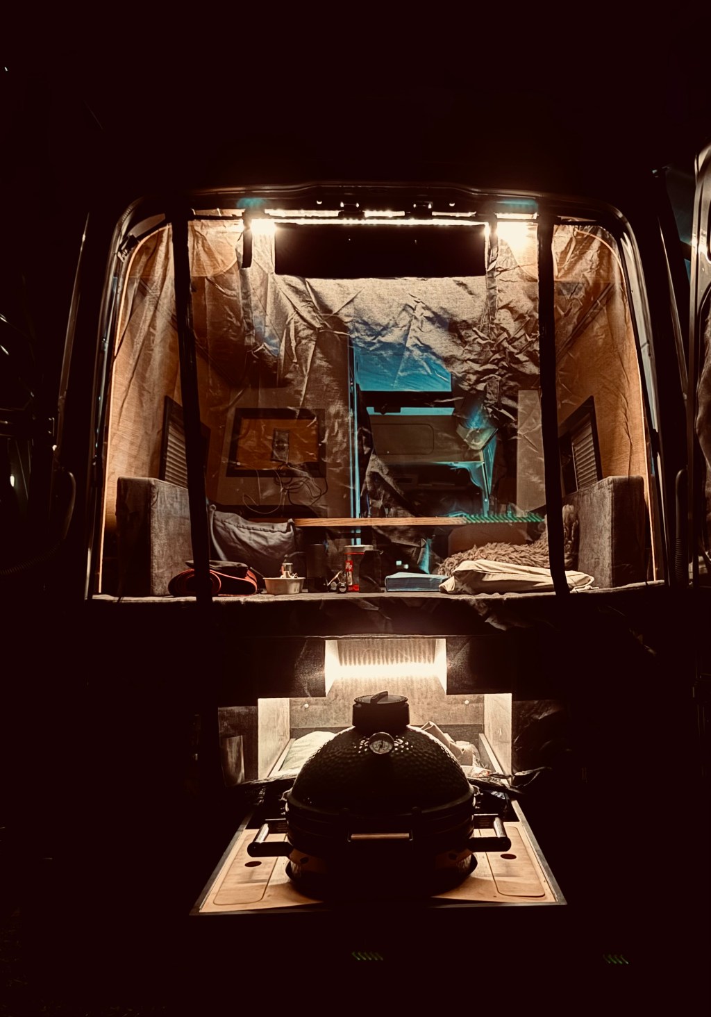 LOEF Abend mit Greenegg und Moskitonetz Heck